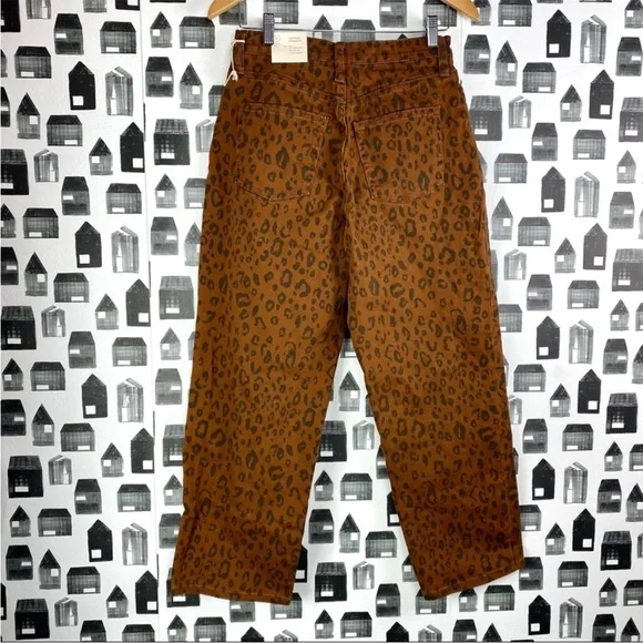 Universal thread, new with tags, vintage animal, print jeans - Picture 5 of 6